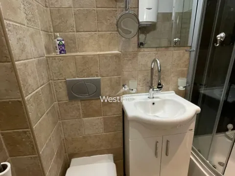 Prodaja, dvosoban stan, 75m², Dobrota, Kotor - image 11