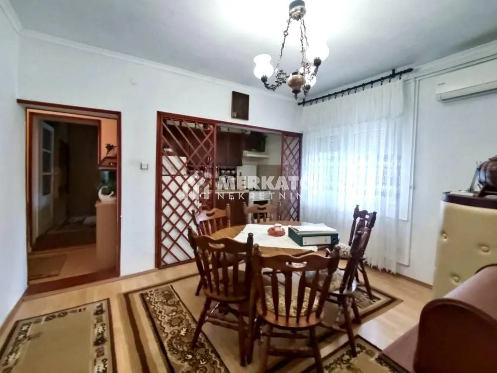 Prodaja, kuća, 190m², Berbersko staro, Zrenjanin