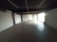 Izdavanje, poslovni prostor, 350m², Stari Aerodrom, Podgorica - image 3