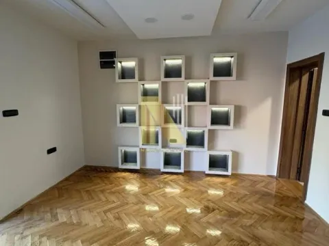 Izdavanje, poslovni prostor, 50m², Telep, Novi Sad Sve Podlokacije - image 2