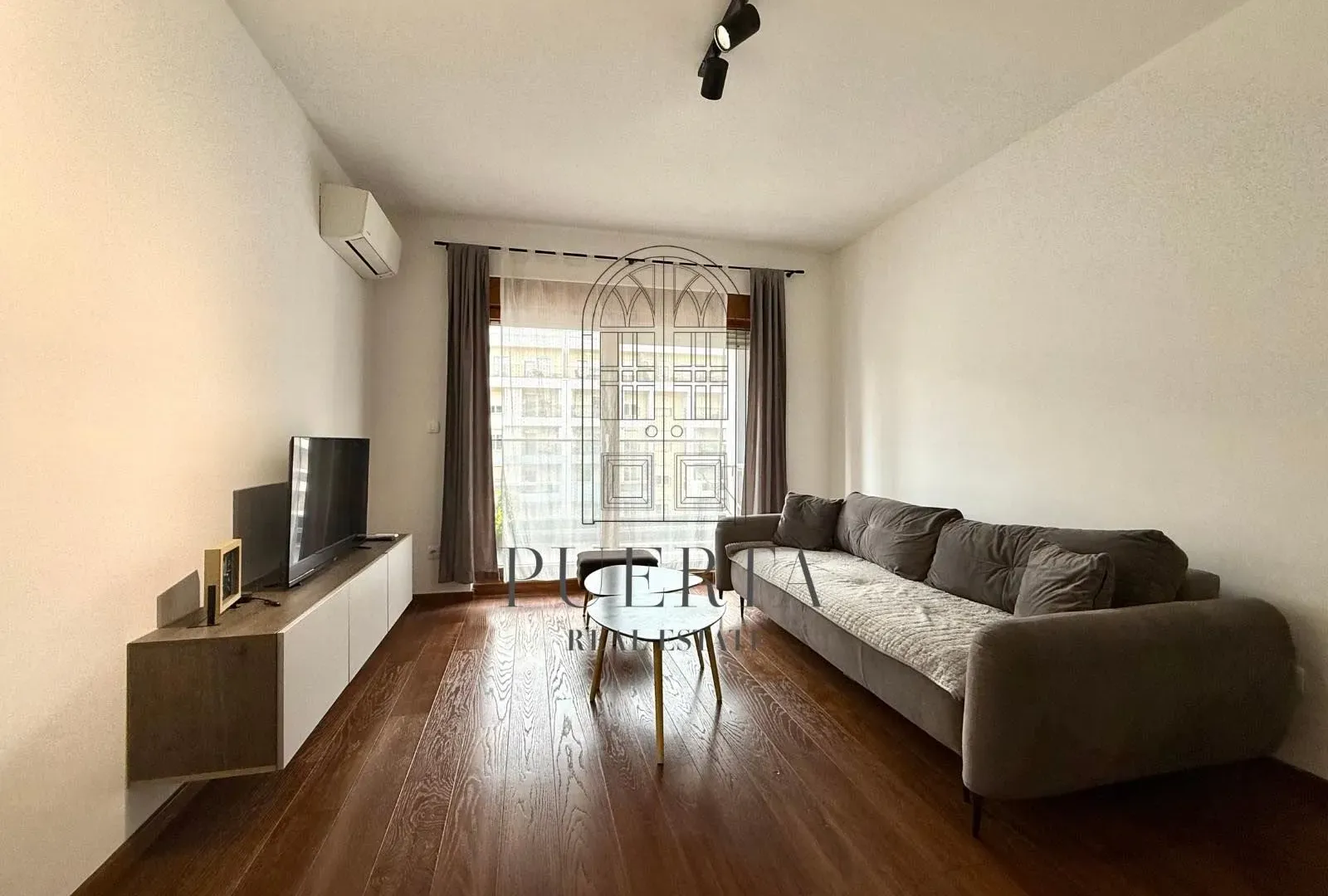 Rent, one bedroom apartment, 50m², Master Kvart, Podgorica