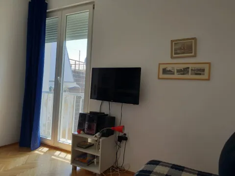 Izdavanje, jednosoban stan, 40m², Budva, Crna Gora - image 17