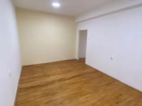 Rent, office space, 60m², Banovo Brdo, Beograd - image 7