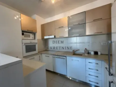 Izdavanje, dvosoban stan, 63m², City Kvart, Podgorica - image 6