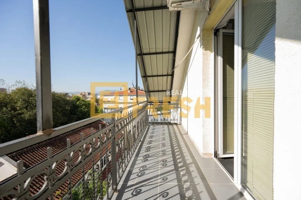 Rent, office space, 1000m², Centar, Podgorica