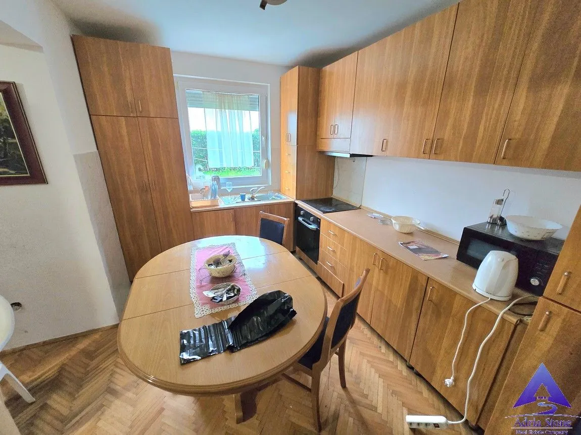 Prodaja, trosoban stan, 91m², Velji Vinogradi, Budva