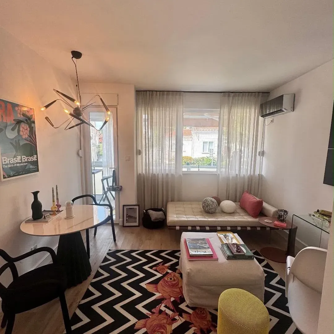 Izdavanje, jednosoban stan, 42m², Centar, Tivat