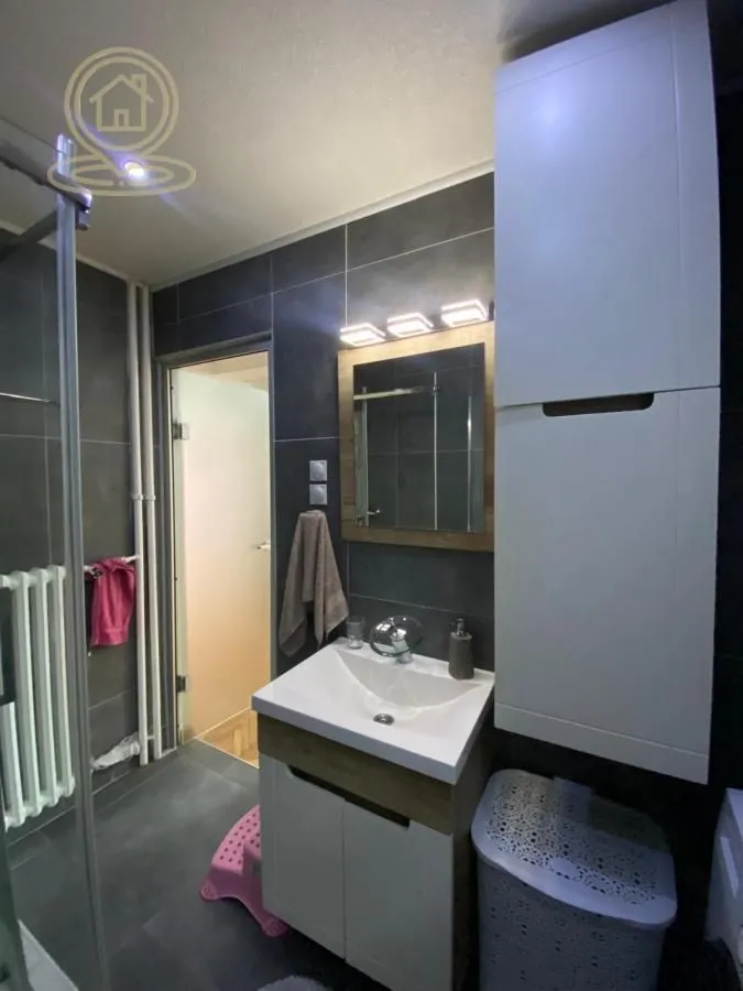 Prodaja, dvosoban stan, 52m², Centar, Niš
