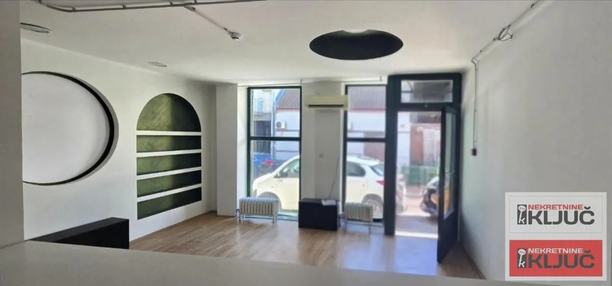 Rent, office space, 60m², Centar, Novi Sad