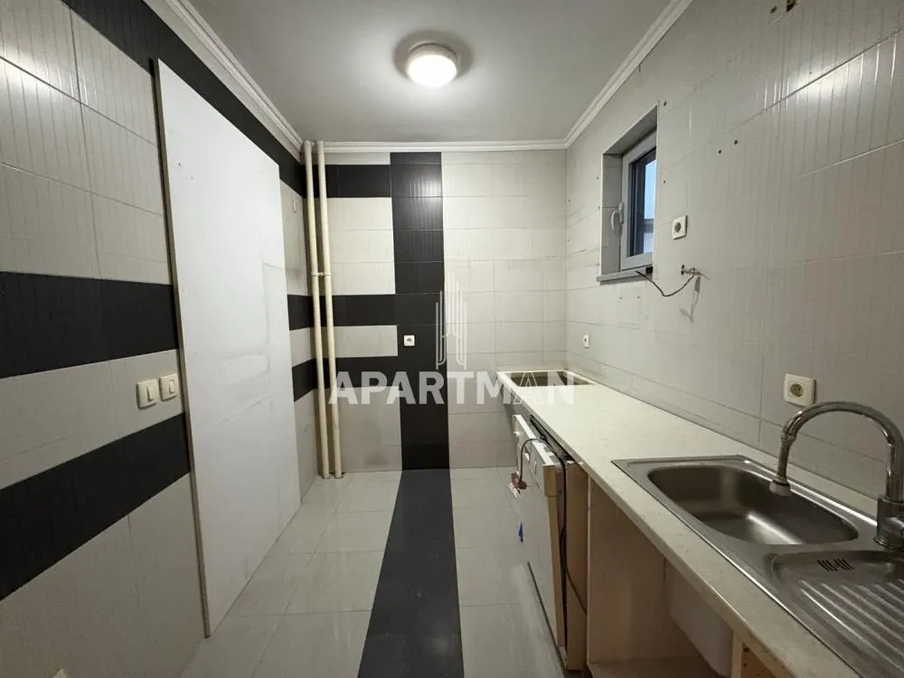 Sale, three bedroom apartment, 90m², Čubura, Beograd