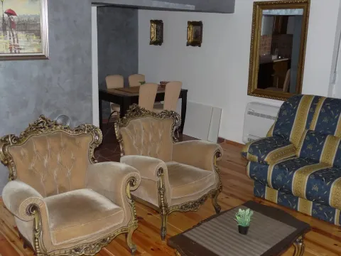 Prodaja, kuća, 250m², Podgorica, Crna Gora - image 4