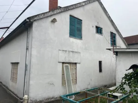 Sale, house, 190m², Vrela Ribnička, Podgorica - image 2
