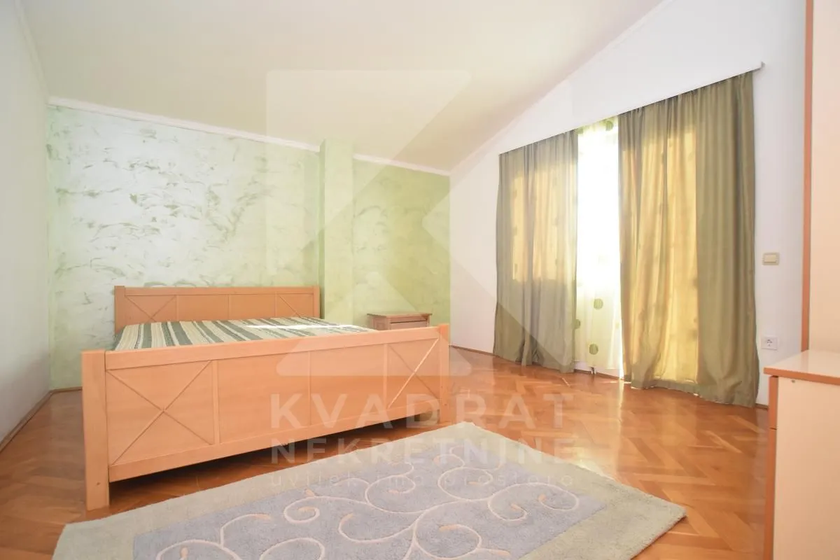Rent, house, 170m², Gornja Gorica, Podgorica