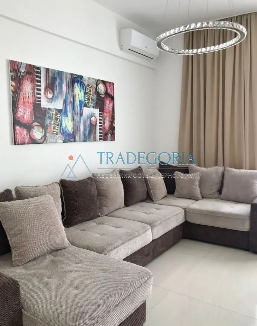 Prodaja, dvosoban stan, 65m², Bečići, Budva