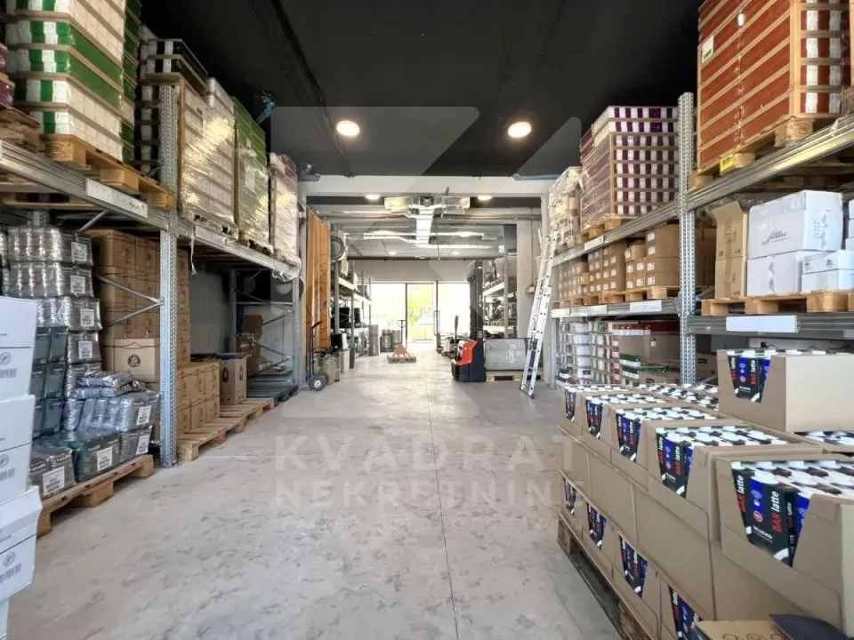 Prodaja, poslovni prostor, 94m², City Kej, Podgorica