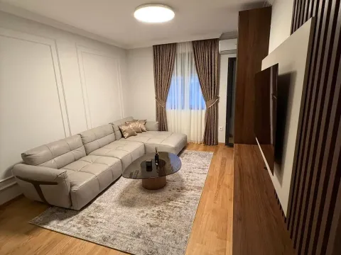 Prodaja, dvosoban stan, 69m², City Kvart, Podgorica - image 3