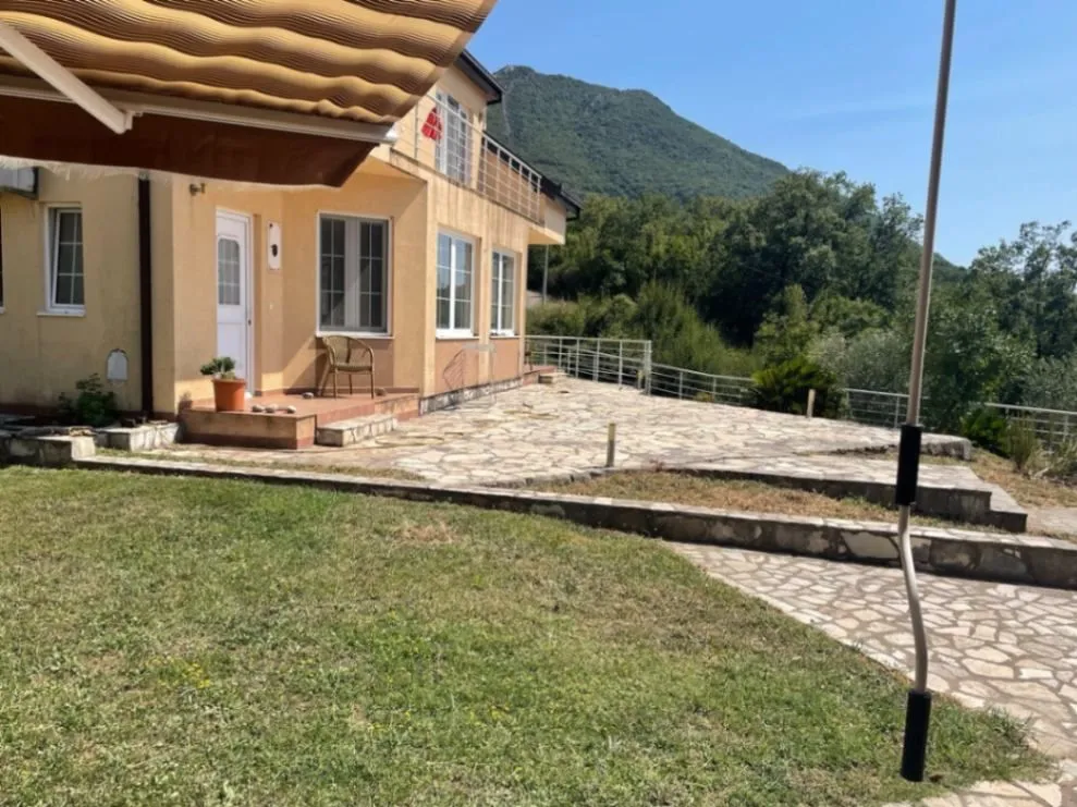 Sale, house, 122m², Bar, Crna Gora