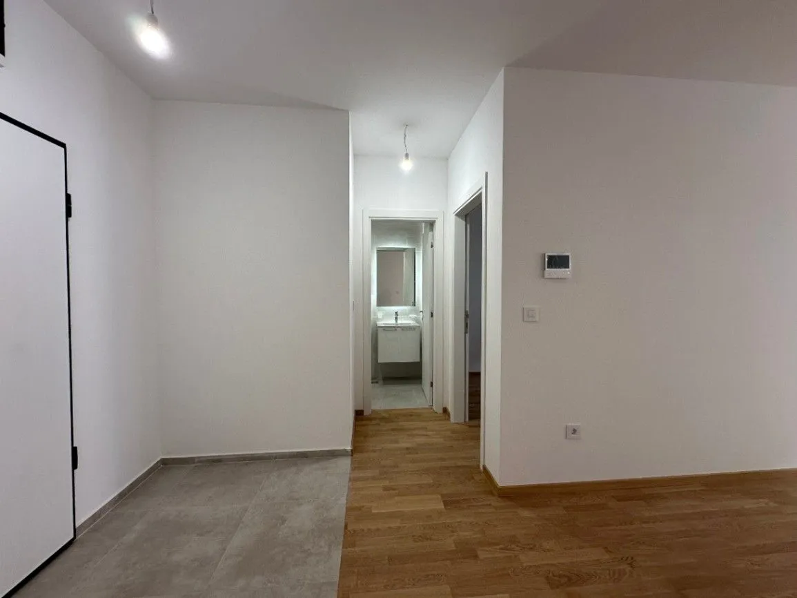Rent, one bedroom apartment, 45m², Stari Aerodrom, Podgorica