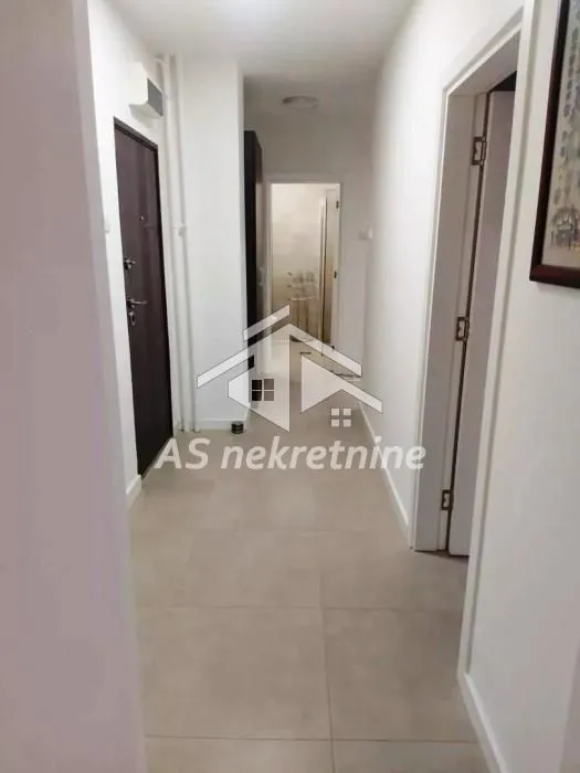 Izdavanje, dvosoban stan, 65m², Slavija, Vračar Sve Podlokacije
