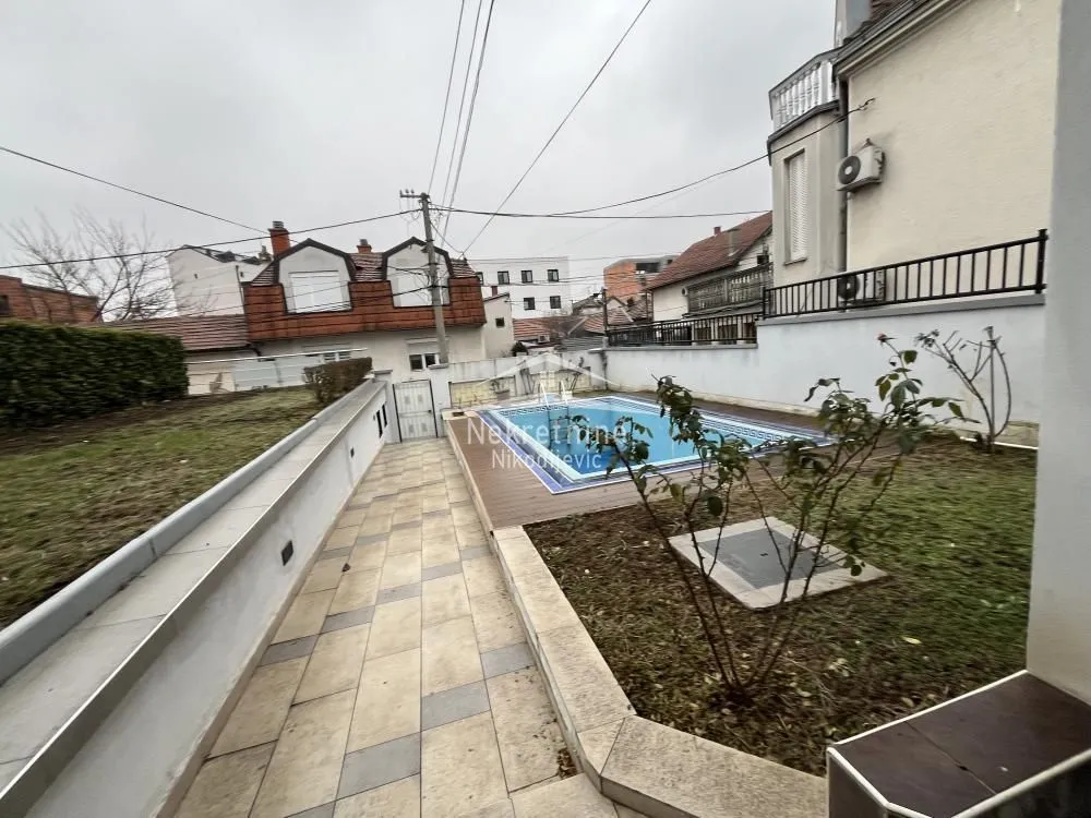 Rent, house, 220m², Savski Venac, Beograd