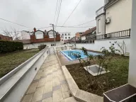 Izdavanje, kuća, 220m², Savski Venac, Beograd - image 2