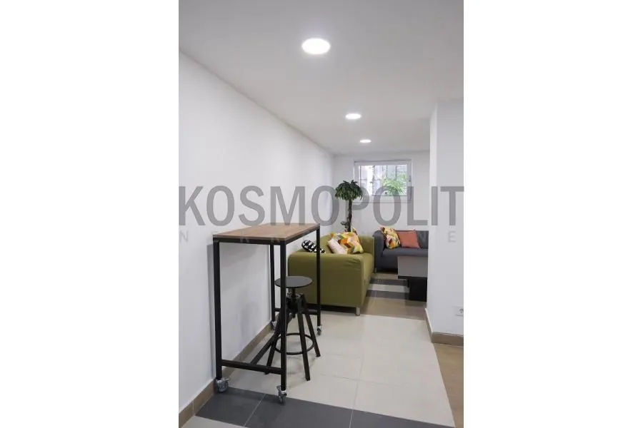 Sale, office space, 315m², Voždovac Sve Podlokacije, Beograd