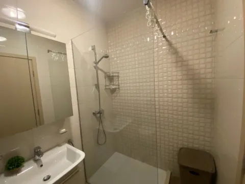 Izdavanje, jednosoban stan, 49m², City Kvart, Podgorica - image 12