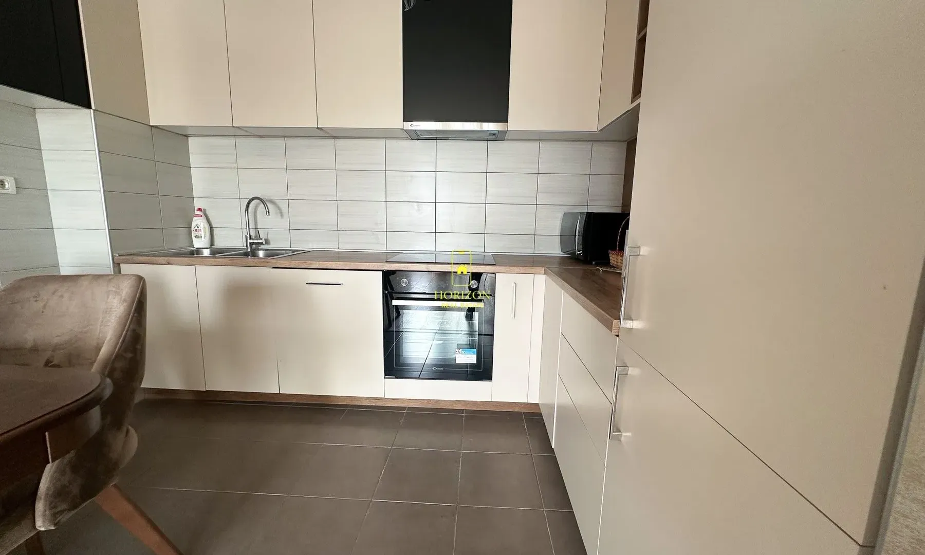 Rent, two bedroom apartment, 75m², City Kvart, Podgorica