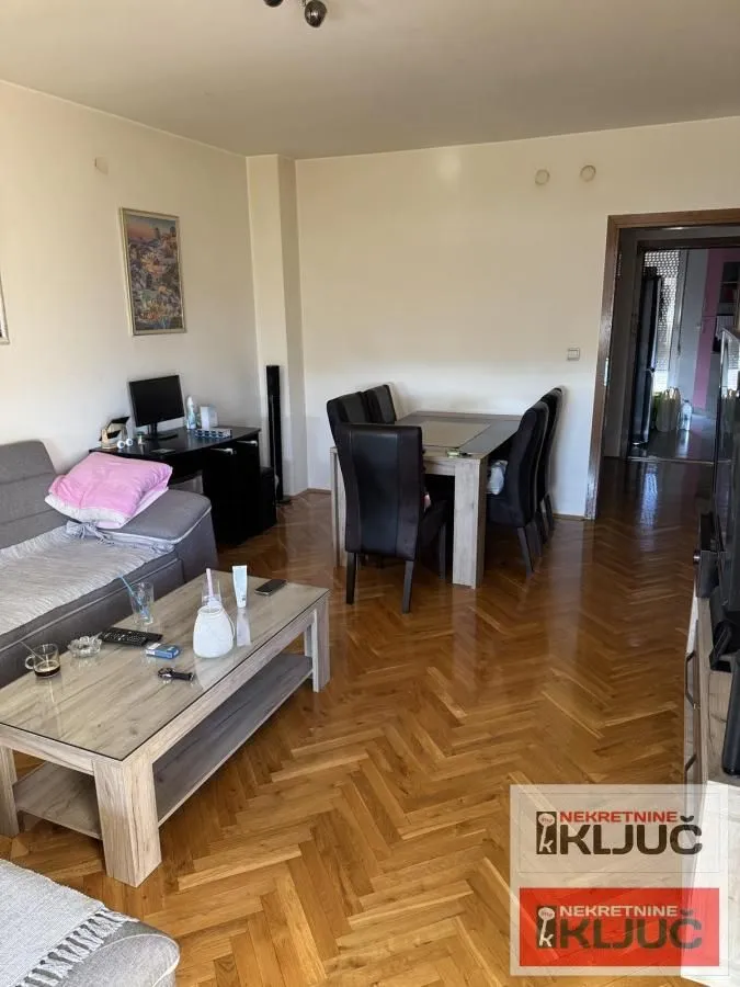 Prodaja, dvosoban stan, 73m², Novo naselje, Novi Sad