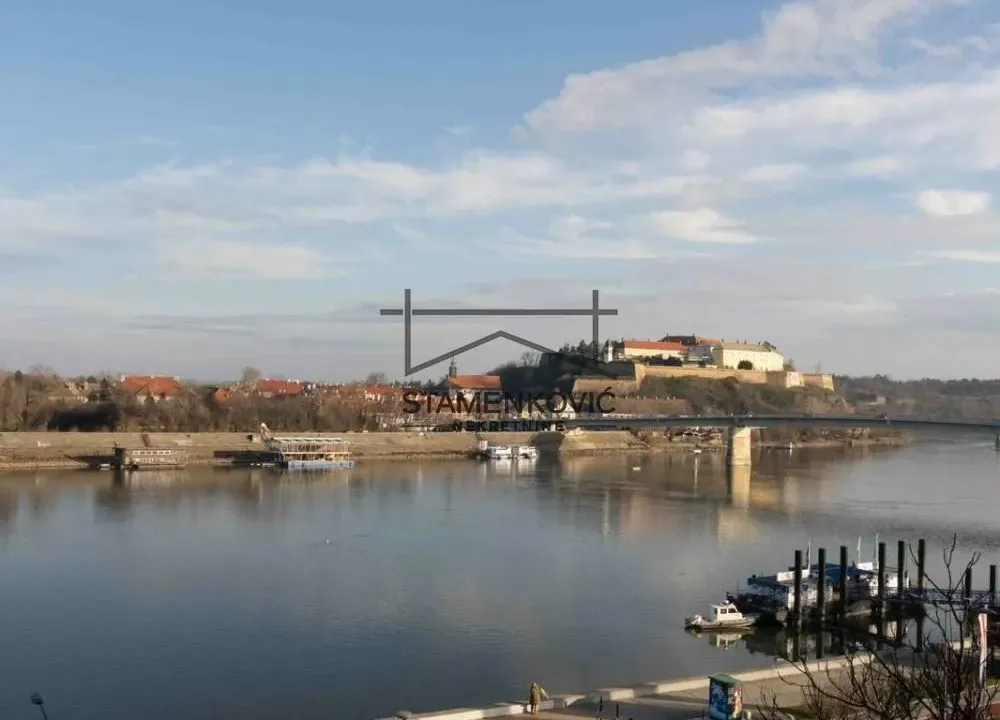 Sale, four bedroom apartment, 179m², Kej, Novi Sad Sve Podlokacije