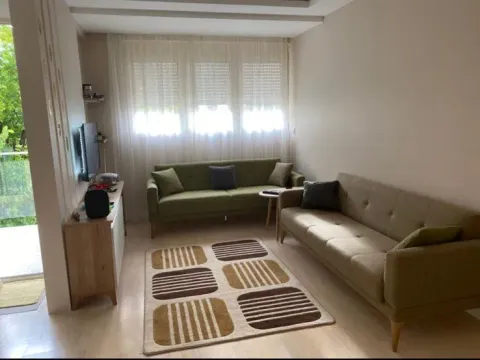 Izdavanje, jednosoban stan, 50m², Šušanj, Bar - image 5