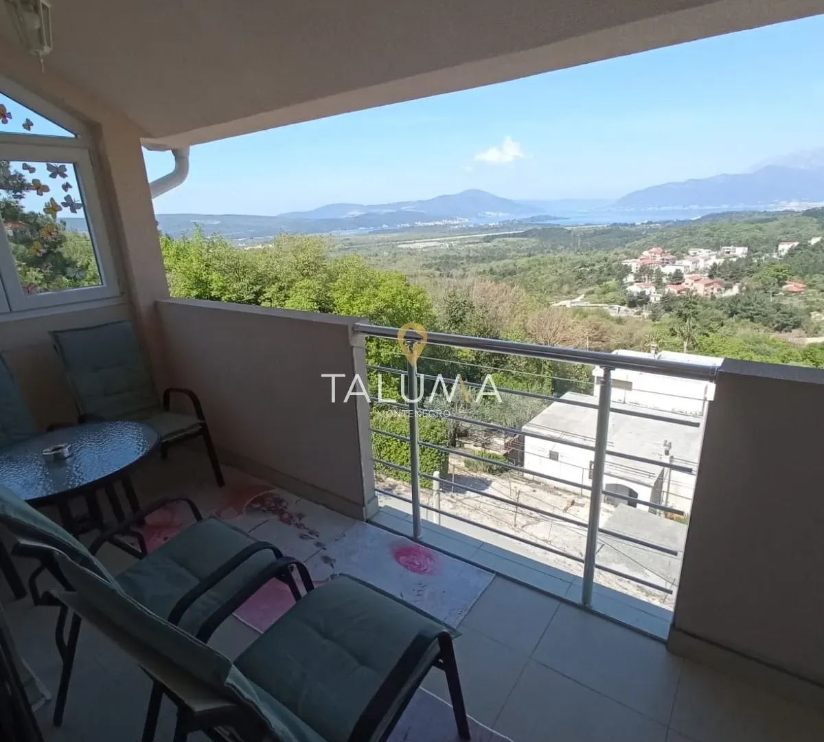 Prodaja, trosoban stan, 101m², Dub, Kotor