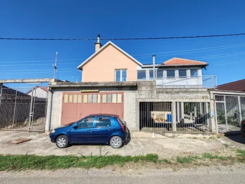 Sale, house, 261m², Lipnički Šor, Loznica