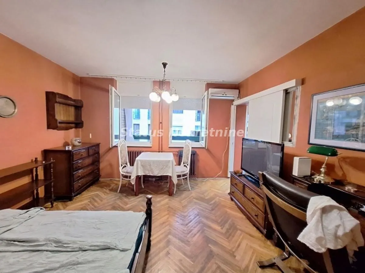 Prodaja, jednosoban stan, 48m², Centar, Novi Sad