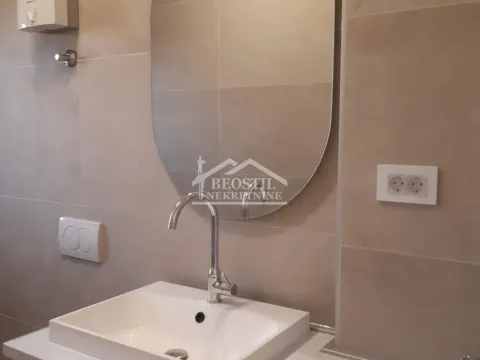 Izdavanje, trosoban stan, 78m², Stari Grad, Beograd - image 18