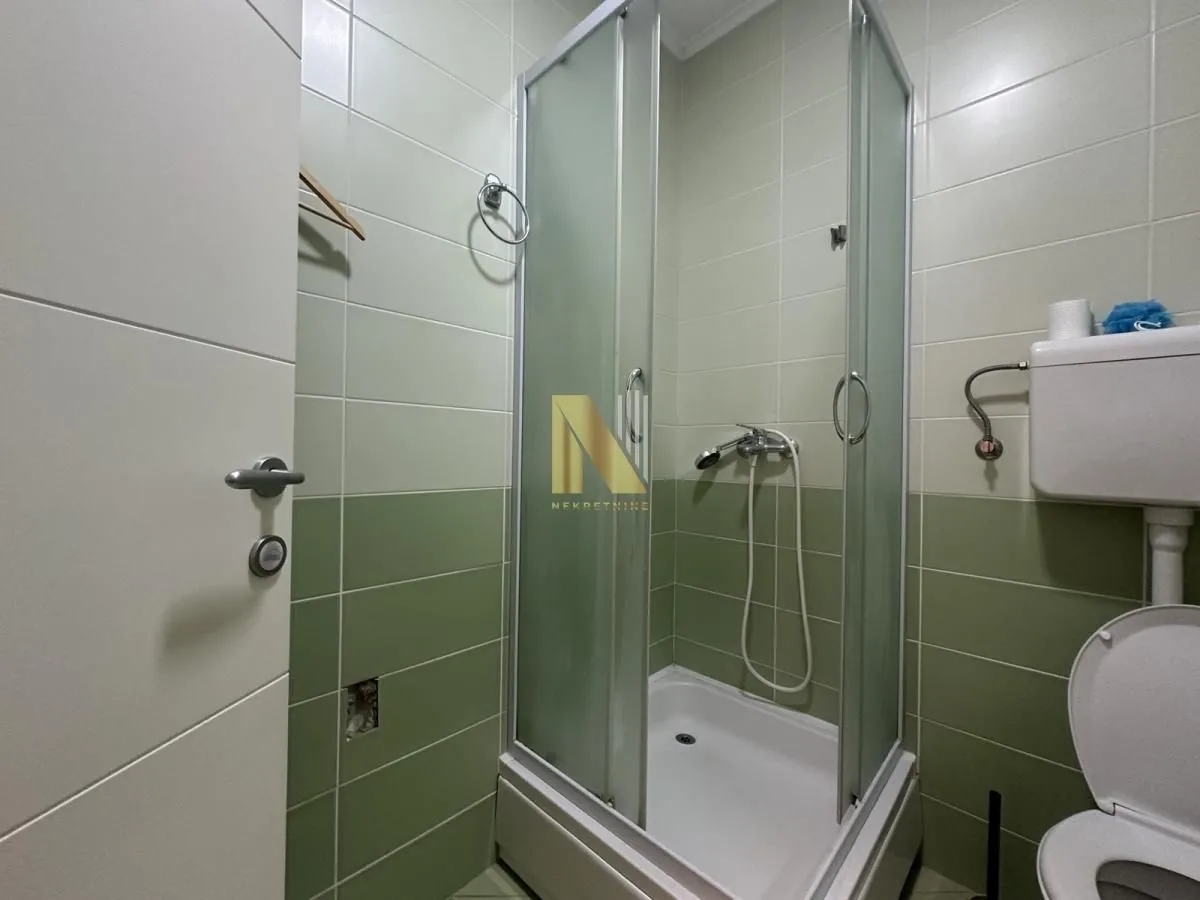 Rent, studio apartment, 28m², Grbavica, Novi Sad Sve Podlokacije