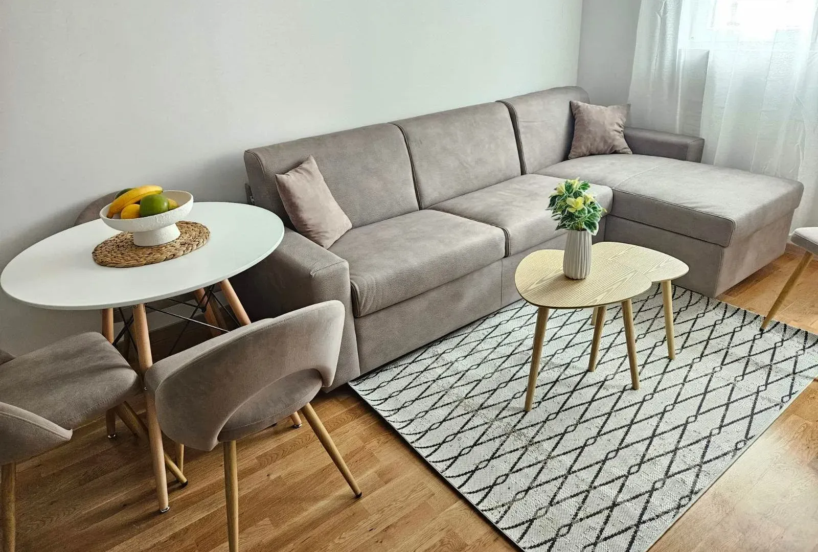 Rent, studio apartment, 23m², Bečići, Budva