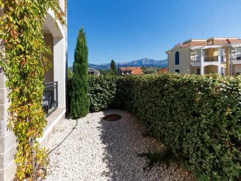 Sale, one bedroom apartment, 50m², Luštica, Tivat - image 10