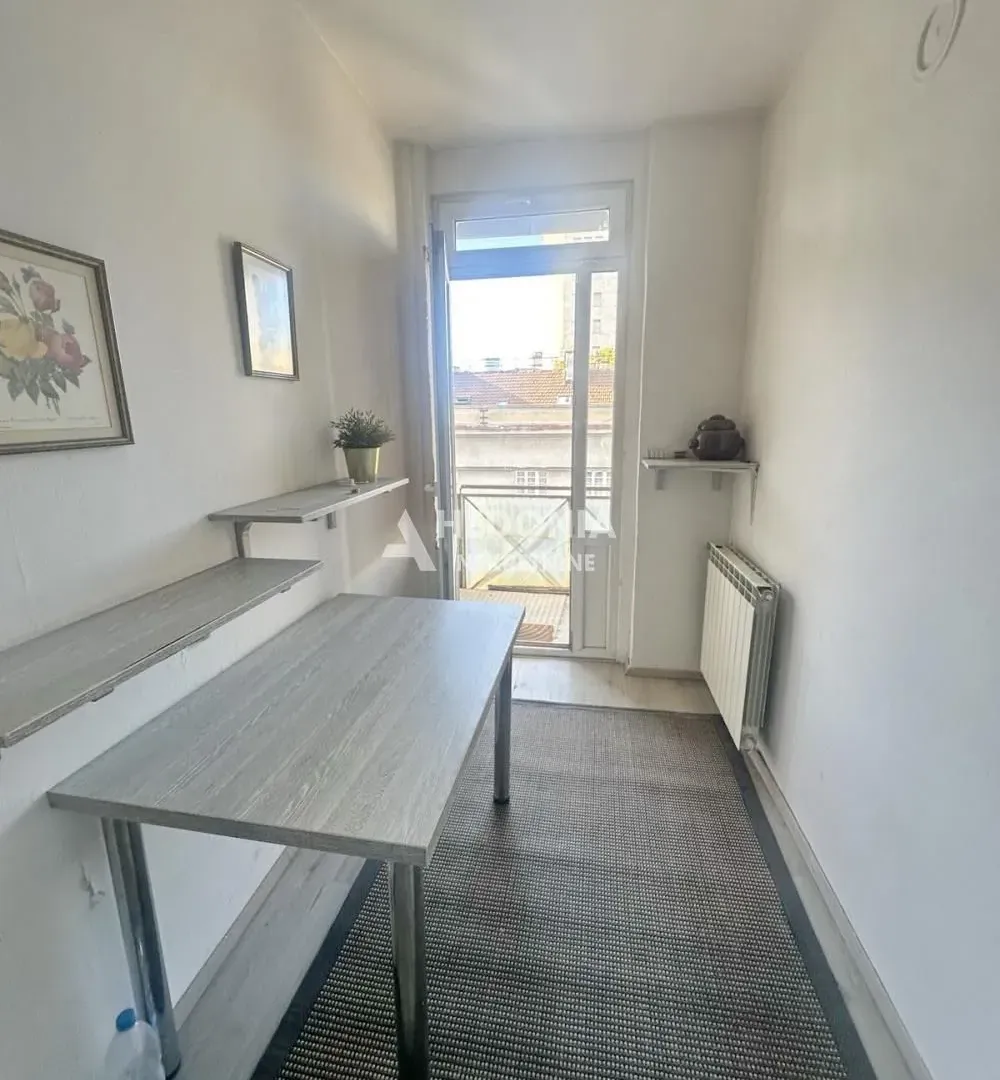Sale, one bedroom apartment, 30m², Savski Venac, Beograd