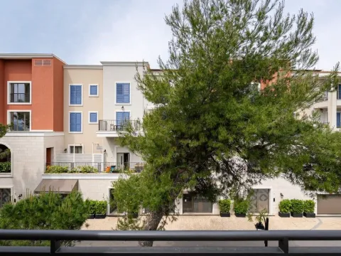Prodaja, jednosoban stan, 56m², Luštica Bay, Tivat - image 14
