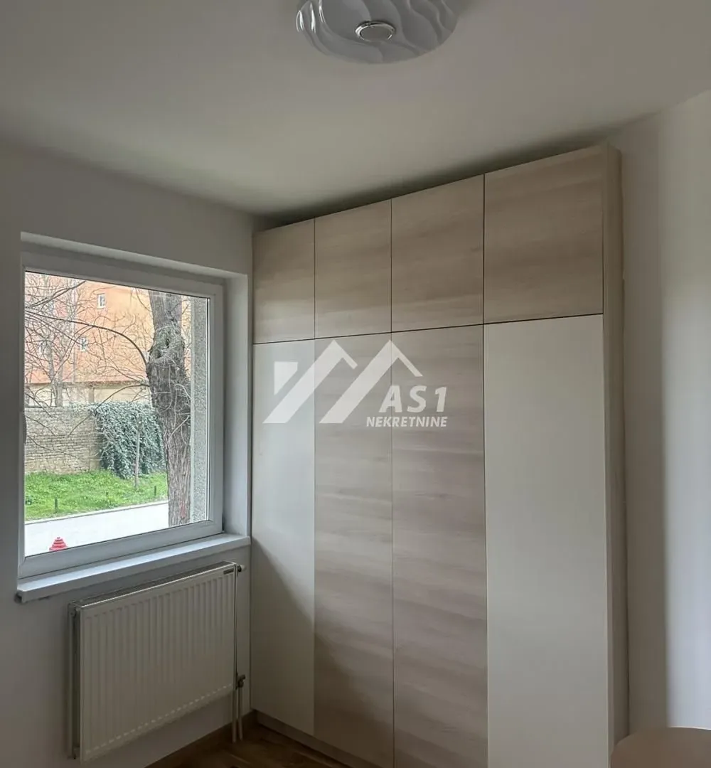 Izdavanje, trosoban stan, 52m², Grbavica, Novi Sad Sve Podlokacije