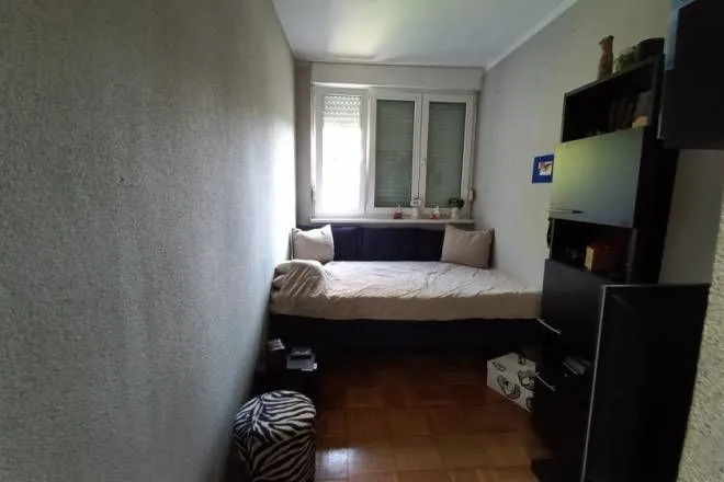 Sale, four bedroom apartment, 69m², Profesorska Kolonija, Palilula Sve Podlokacije