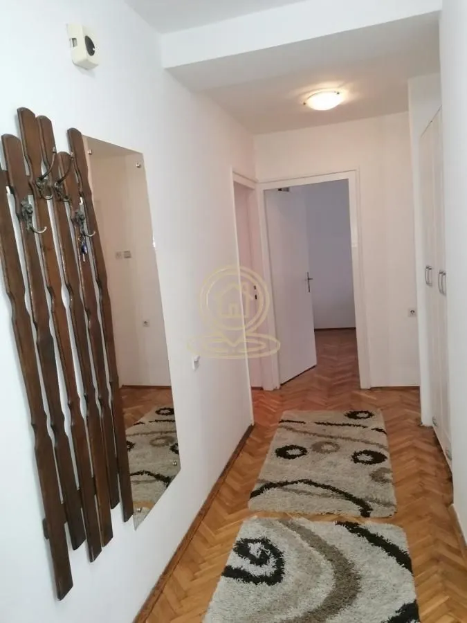 Izdavanje, dvosoban stan, 60m², Sajmište, Novi Sad