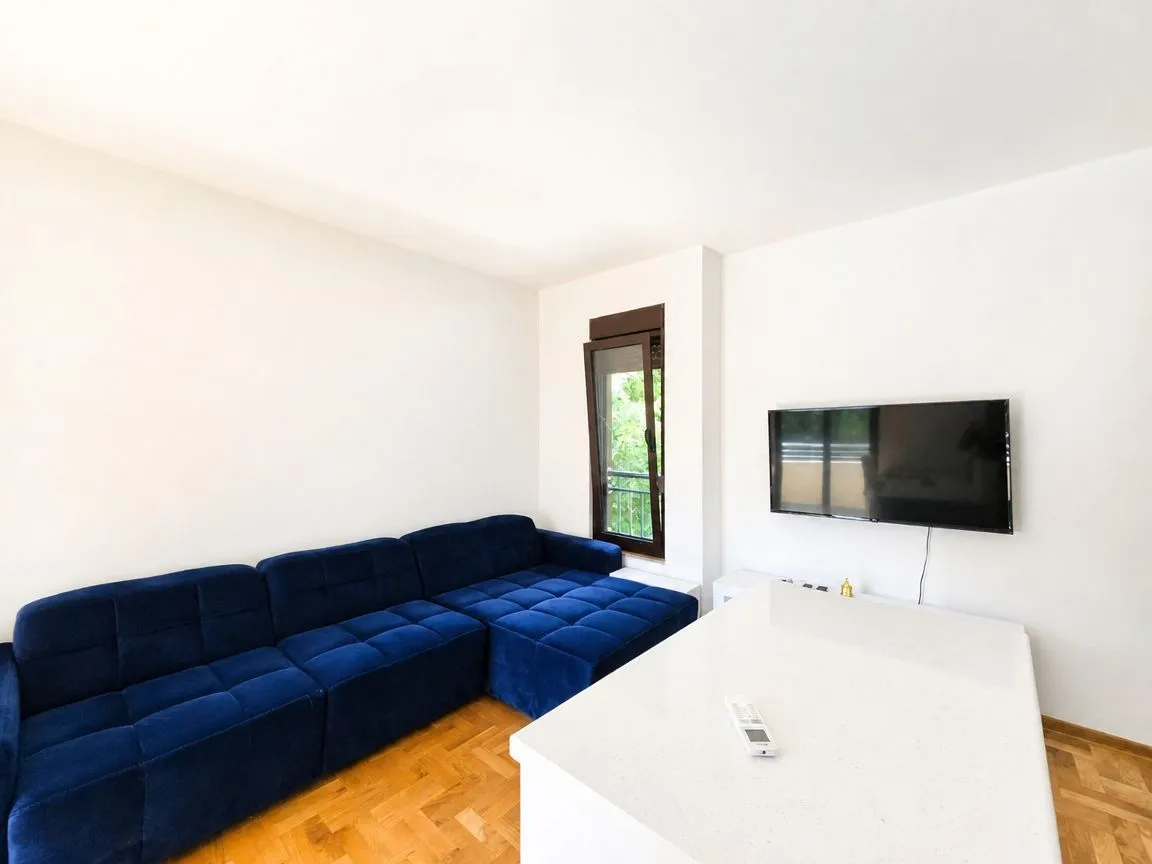 Sale, two bedroom apartment, 58m², Bečići, Budva