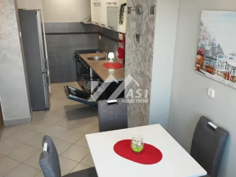 Rent, two bedroom apartment, 60m², Bulevar Oslobodjenja, Novi Sad Sve Podlokacije - image 6