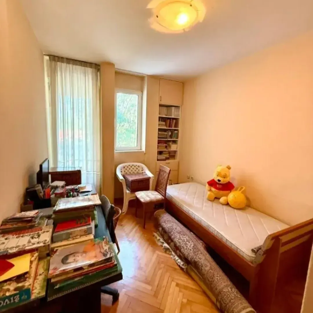 Prodaja, trosoban stan, 100m², Pejton, Podgorica