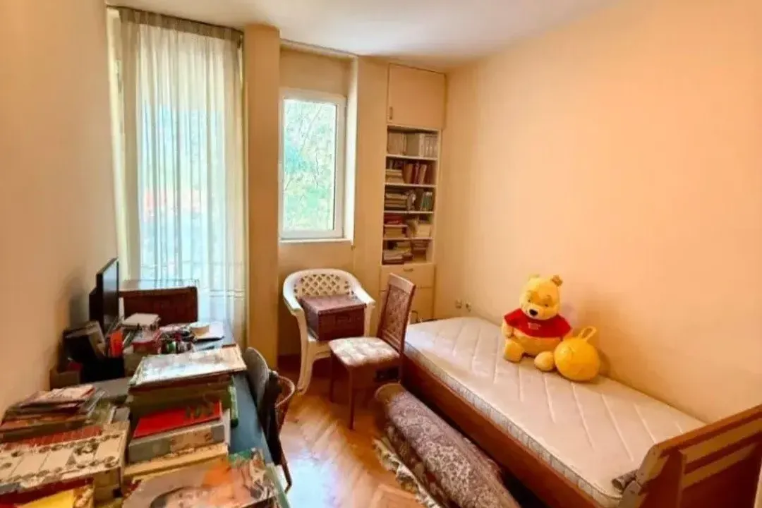 Prodaja, trosoban stan, 100m², Pejton, Podgorica