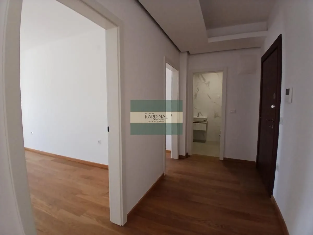 Prodaja, trosoban stan, 69m², Sarina Medja, Jagodina