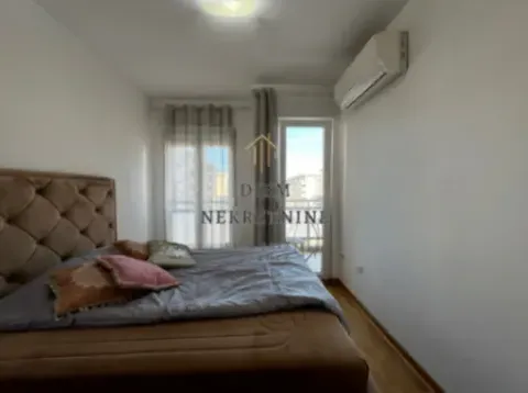 Izdavanje, dvosoban stan, 63m², City Kvart, Podgorica - image 7