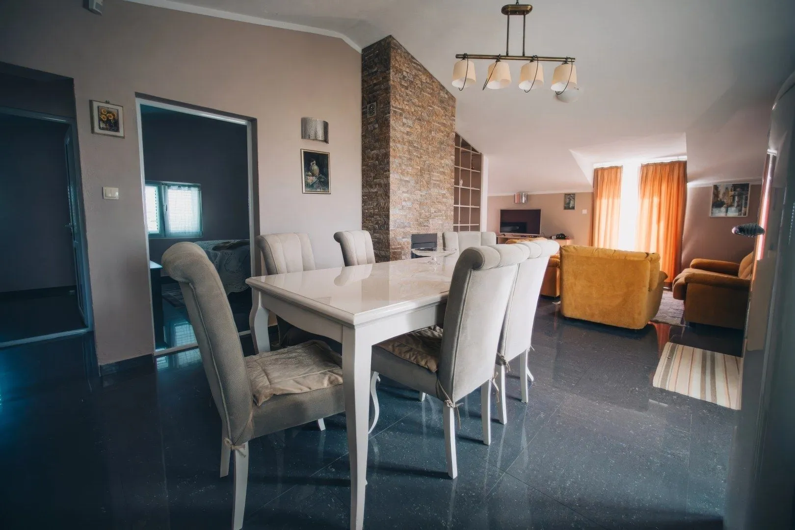 Sale, house, 300m², Krimovica, Kotor